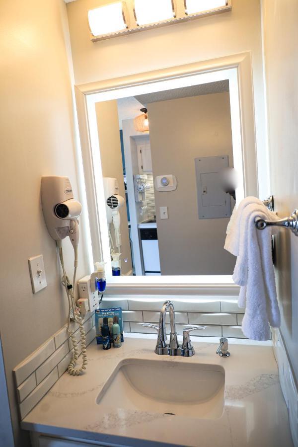 Searenity By The Sea - Luxury & Romance Await Surfside Beach Екстериор снимка